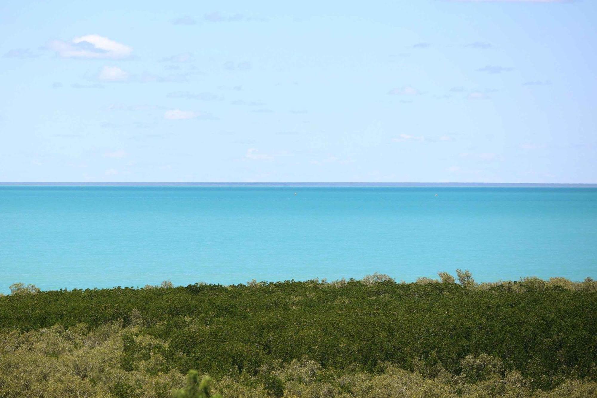 Moonlight Bay Suites Broome Exteriör bild