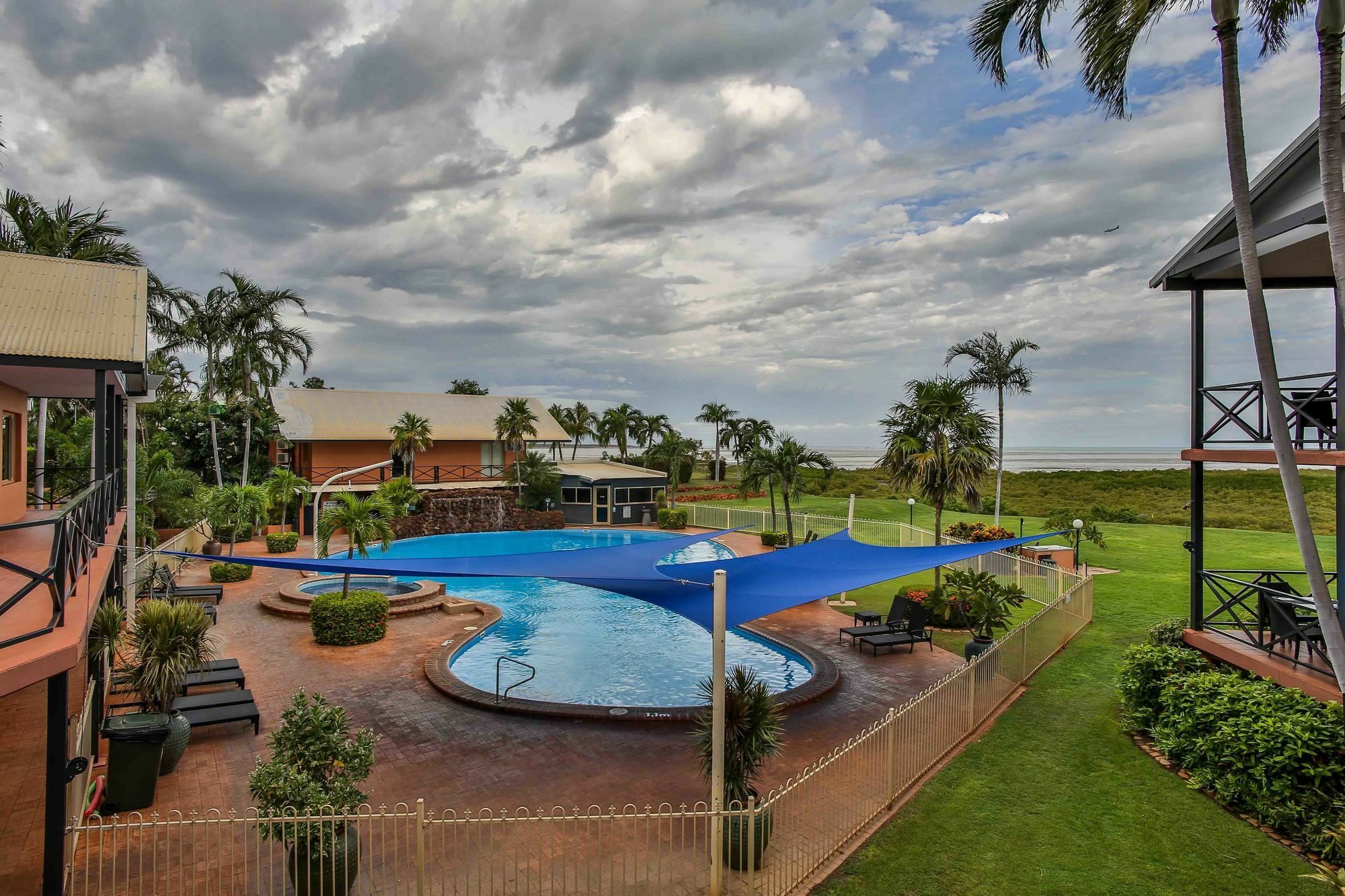 Moonlight Bay Suites Broome Exteriör bild