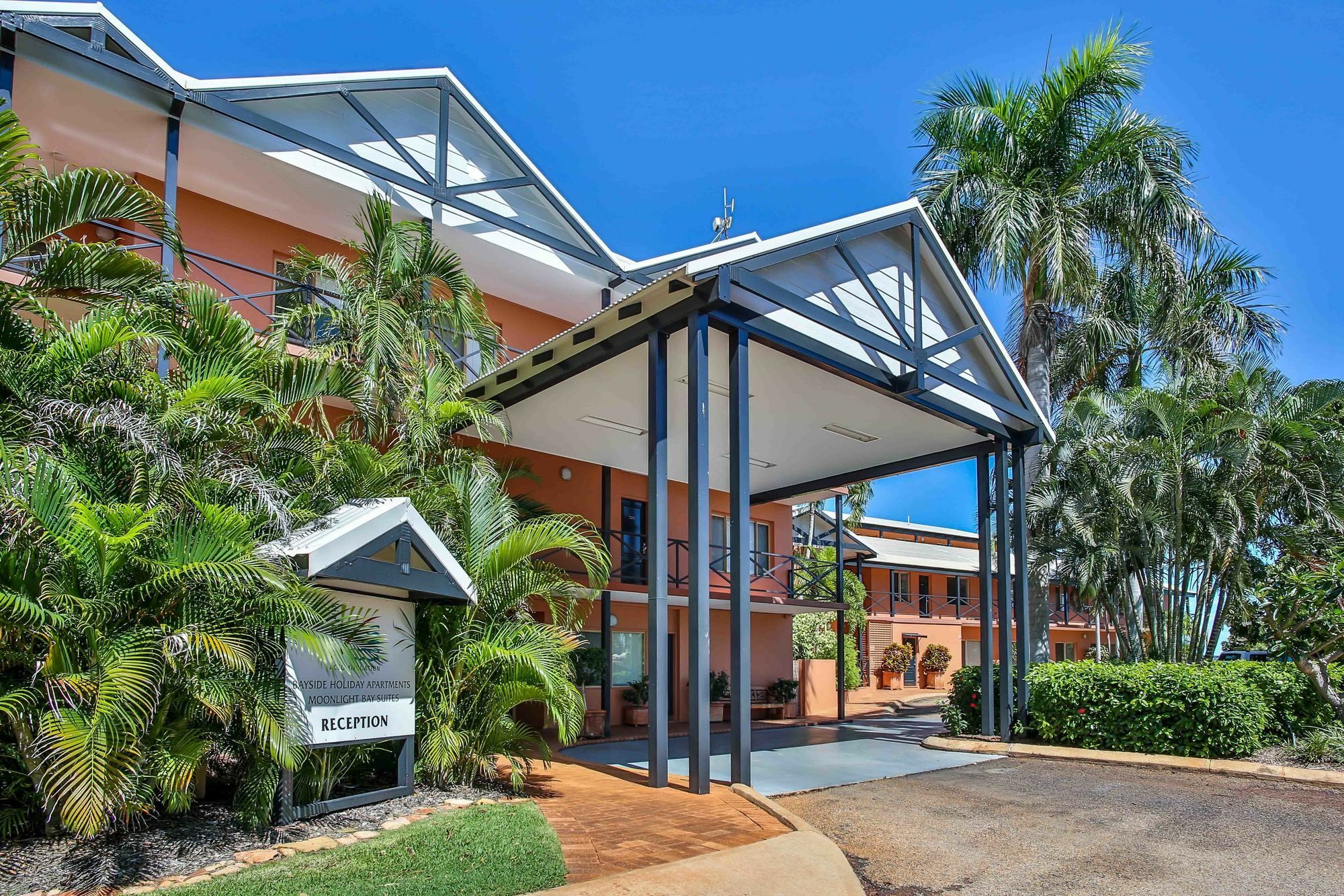 Moonlight Bay Suites Broome Exteriör bild