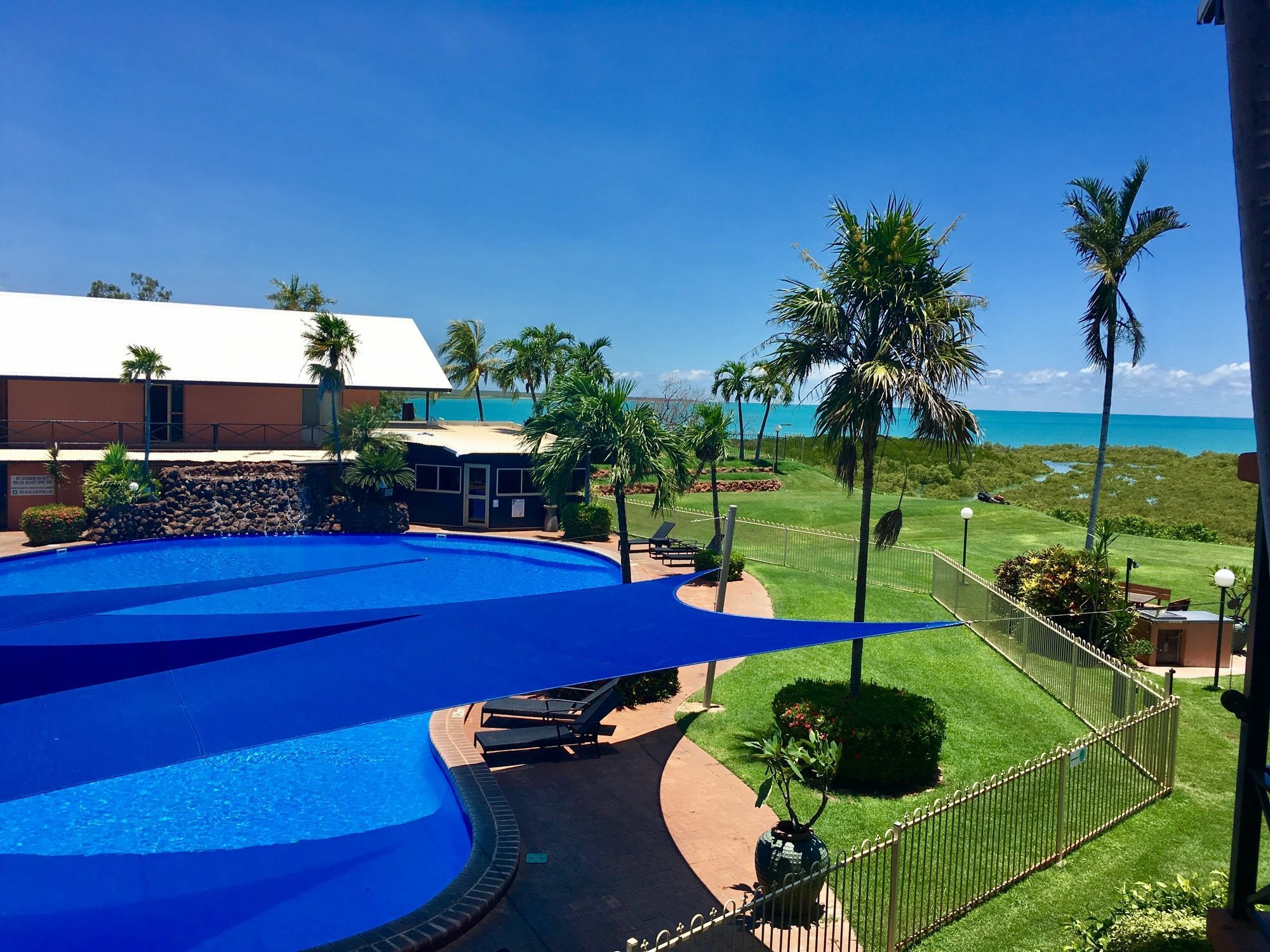 Moonlight Bay Suites Broome Exteriör bild